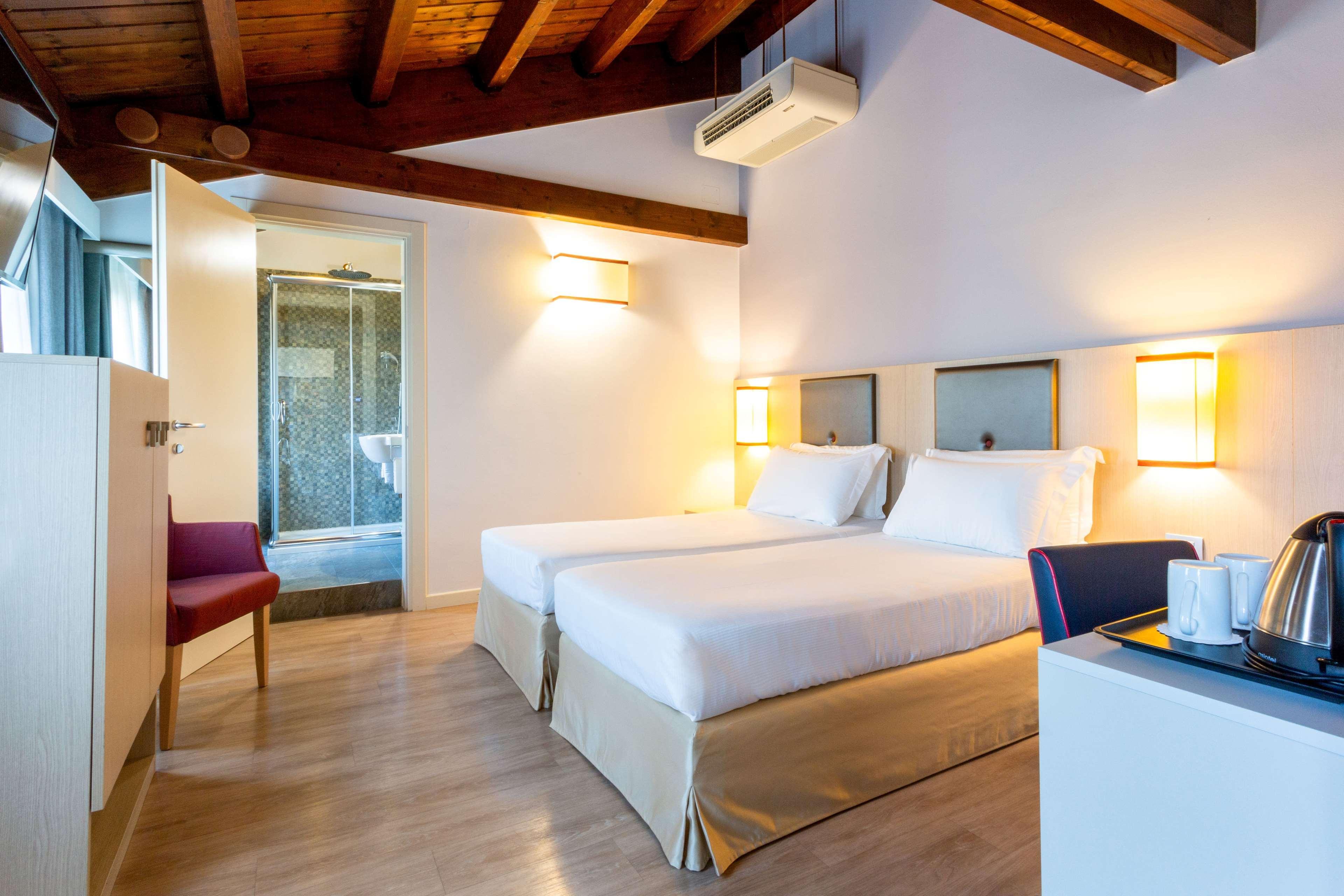 Best Western Titian Inn Hotel Treviso Silea Exterior photo